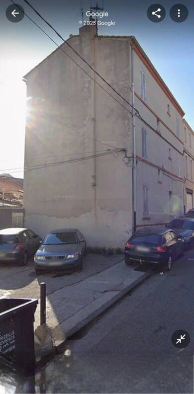 Immeuble à vendre 1 150 000 € 1 200 m² Marseille 15ème 13015