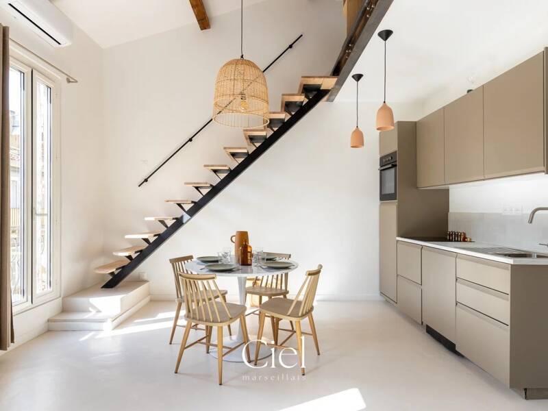 Maison à louer, 59m², MARSEILLE 5E