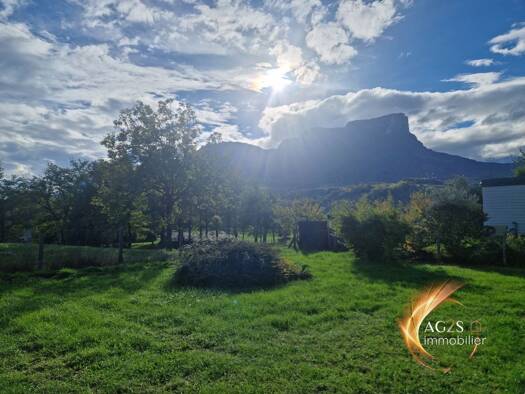 Terrain à vendre 181 000 € 507 m² de terrain Porte-de-Savoie 73800
