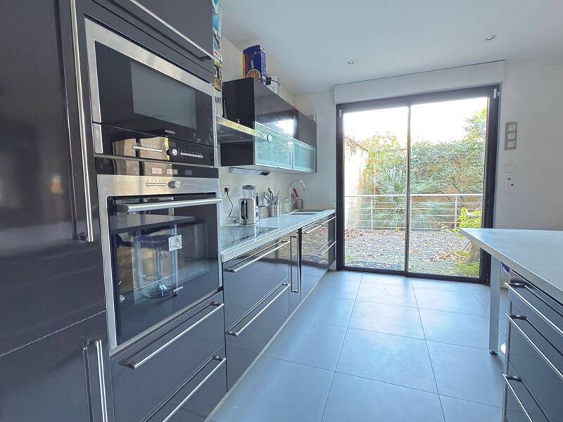 Maison à vendre, 237m², BORDEAUX