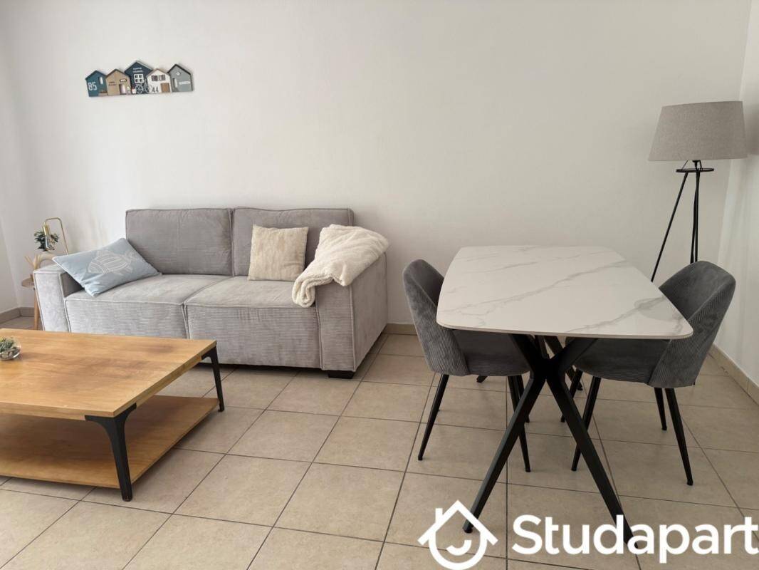 Maison à louer, 47m², CANNES