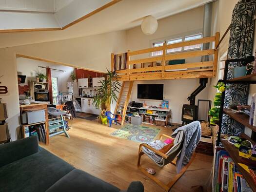 Appartement à vendre 225 000 € 4 pièces 2 chambres 87 m² Étage 2/2 L'Argentière-la-Bessée 05120