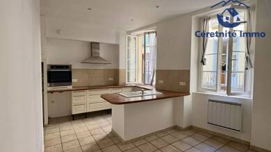 Appartement à vendre 227 000 € 5 pièces 2 chambres 88,3 m² 1er étage Centre Ville Céret 66400