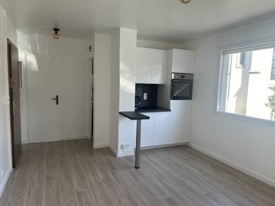 Appartement à louer 900 € 1 pièce 22 m² Étage 1/1 Vernand Annemasse 74100