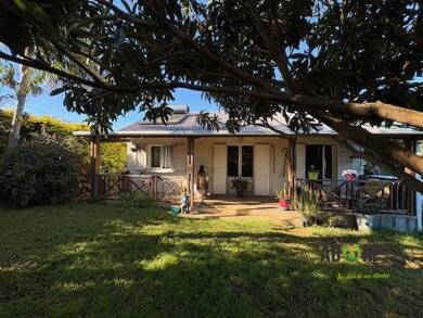 Maison de plain-pied à vendre 244 500 € 4 pièces 3 chambres 97 m² 701 m² de terrain Le Tampon 97418
