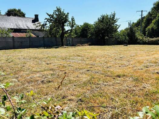 Terrain constructible à vendre 166 880 € 550 m² de terrain Centre Sud Est Bruz 35170