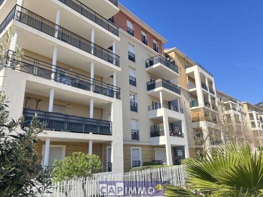 Appartement à vendre 165 000 € 2 pièces 1 chambre 38 m² Étage 3/5 Toulon 83100