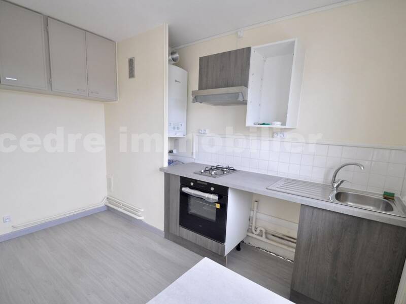 Maison à louer, 33m², SAINT PRYVE SAINT MESMIN