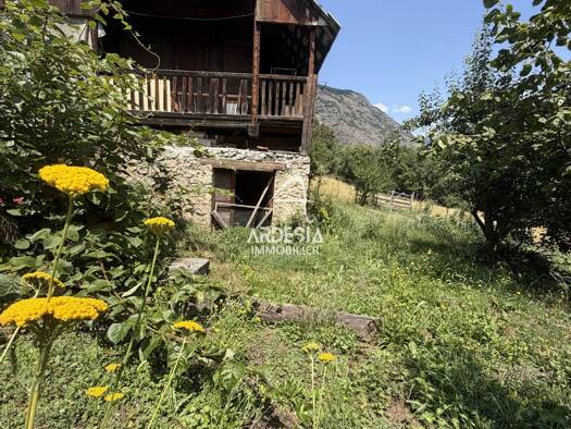 Terrain constructible à vendre 109 000 € 1 615 m² de terrain Jarrier 73300