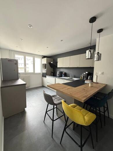 Appartement à vendre 156 000 € 3 pièces 2 chambres 69,5 m² RDC/4 Le Puy-en-Velay 43000