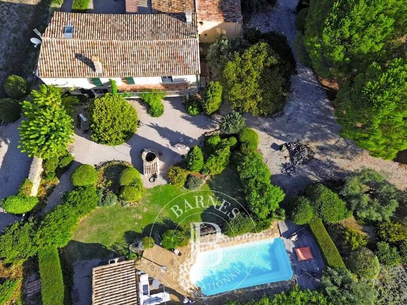 Maison à vendre, 340m², SAINT JEAN DE FOS