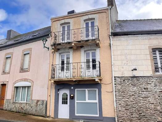 Immeuble à vendre 99 900 € 77,9 m² Spézet 29540