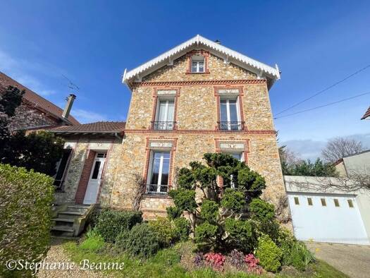 Maison à vendre 599 000 € 8 pièces 4 chambres 147 m² 480 m² de terrain Franconville 95130