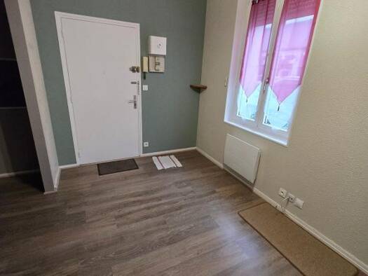 Appartement à vendre 93 500 € 2 pièces 1 chambre 35 m² RDC Stade-Chaussée de Picardie-Saint Laurent Eu 76260