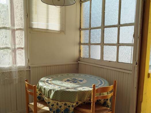 Appartement à vendre 94 600 € 3 pièces 2 chambres 60,61 m² Étage 1/3 Secteur Pavillonnaire Bagnères-de-Bigorre 65200