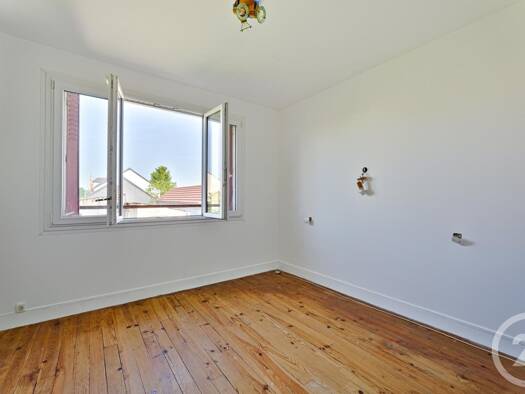 Maison à vendre 289 900 € 5 pièces 3 chambres 93 m² 555 m² de terrain Saulx les Chartreux 91160