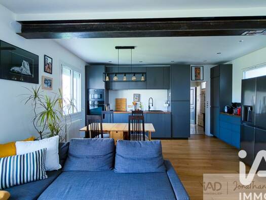 Maison de ville à vendre 305 000 € 4 pièces 3 chambres 96 m² 316 m² de terrain Gravières-Gravette-Beaulieu-Lagrue-Plaisance Cenon 33150