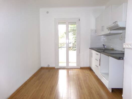 Appartement à louer 670 € 3 pièces 2 chambres 69 m² 2ème étage Ancien Hôpital Béziers 34500