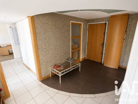 Appartement à vendre 99 500 € 4 pièces 3 chambres 93 m² Étage 1/15 Couronneries Poitiers 86000