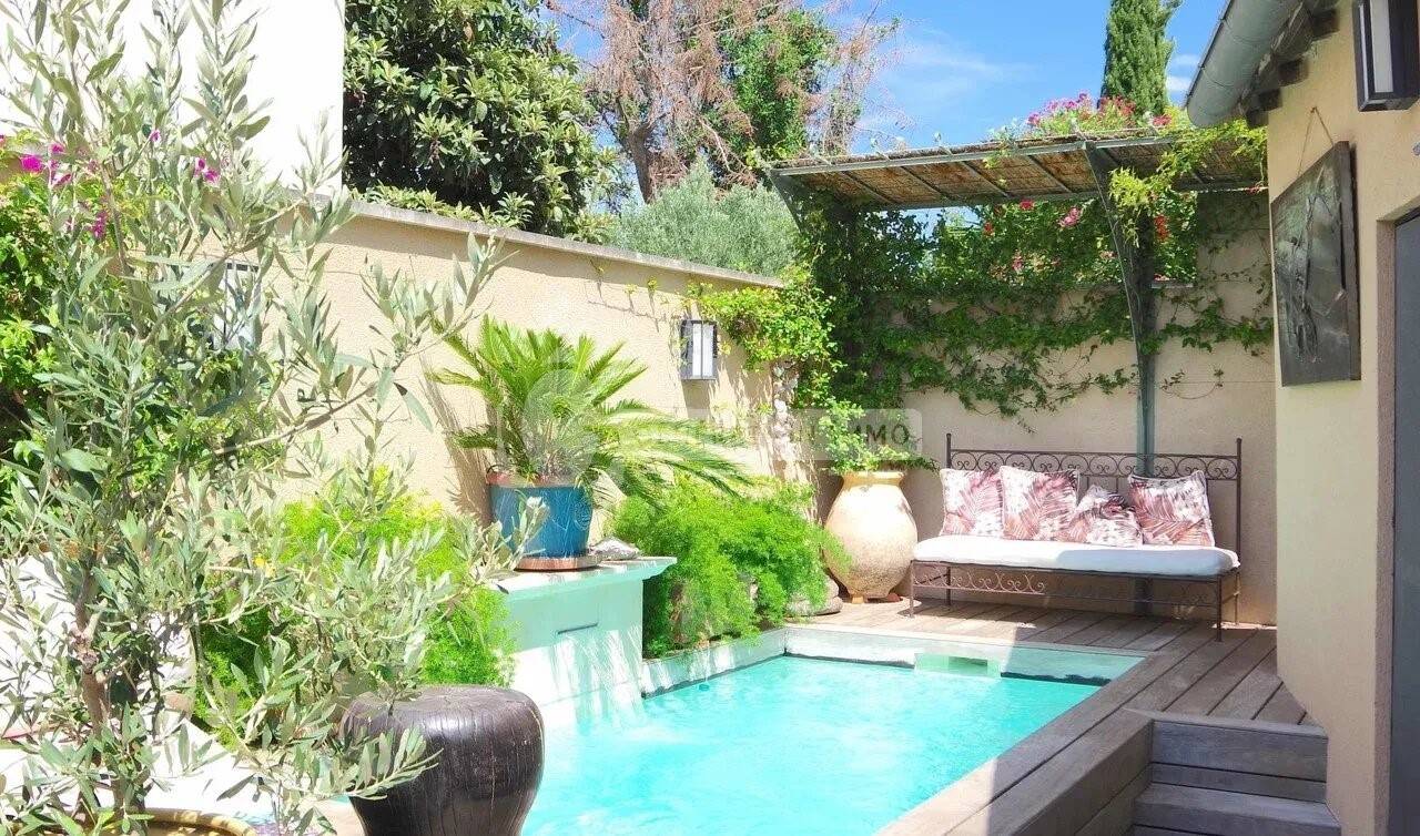 Maison à vendre, 158m², FONTVIEILLE