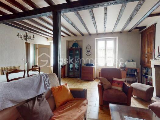 Maison de ville à vendre 114 390 € 4 pièces 3 chambres 90 m² 129 m² de terrain Couronne Centrale Bourges 18000