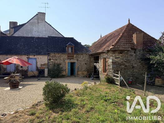 Maison à vendre 169 000 € 5 pièces 3 chambres 119 m² 520 m² de terrain La Chèze 22210