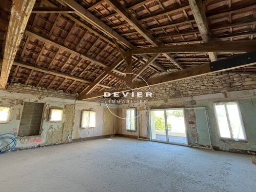 Appartement à vendre 225 000 € 3 pièces 2 chambres 73 m² Étage 1/1 Saint-Drézéry 34160