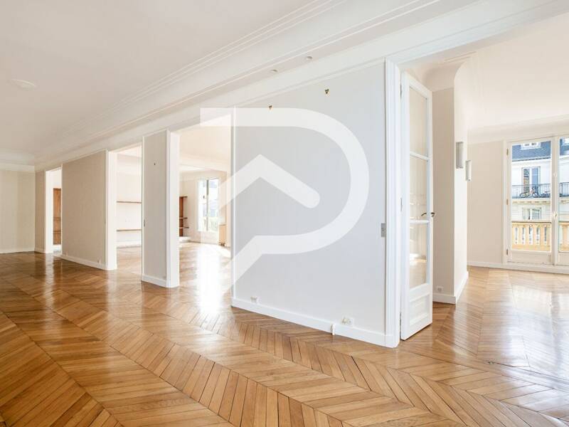 Maison à louer, 331m², PARIS 16E