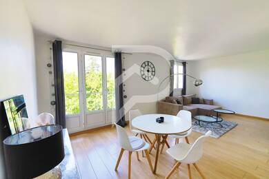 Appartement à vendre 273 000 € 4 pièces 2 chambres 66 m² Étage 2/3 Chatou 78400