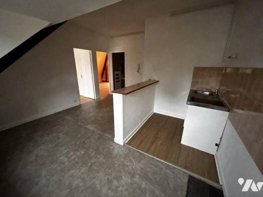 Appartement à louer 530 € 3 pièces 1 chambre 52 m² Étage 2/2 Guer 56380