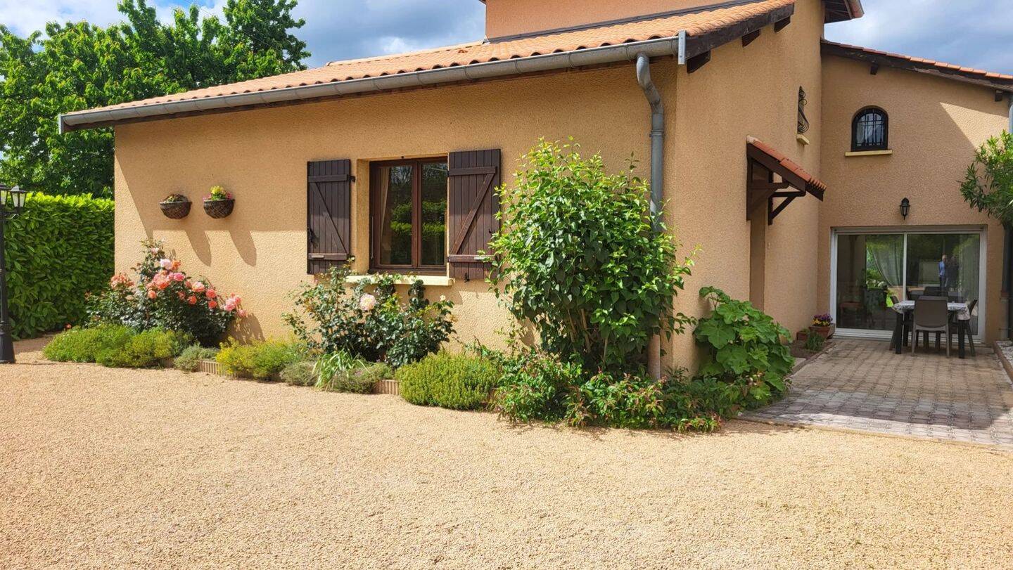 Maison à vendre, 115m², ROMANECHE THORINS
