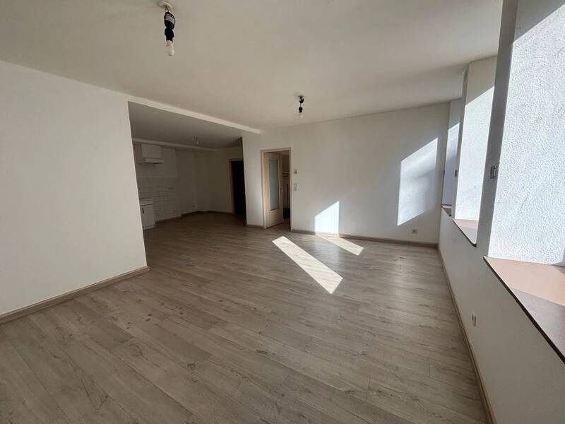 Maison à louer, 84m², SAINT CLAUDE