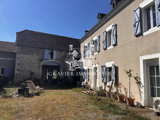 Villa à vendre 235 000 € 4 pièces 3 chambres 120 m² 10 000 m² de terrain Sarpourenx 64300