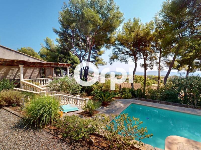 Maison à vendre, 203m², CARQUEIRANNE