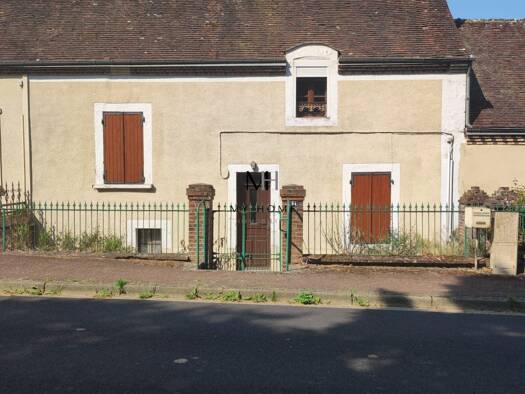 Maison à vendre 55 950 € 3 pièces 2 chambres 72 m² 557 m² de terrain Mortagne-au-Perche 61400