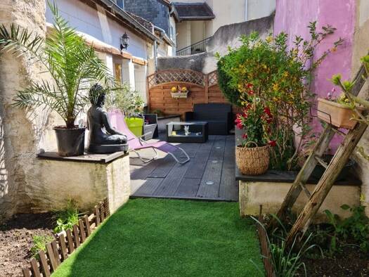 Maison de ville à vendre 271 000 € 9 pièces 6 chambres 188 m² 199 m² de terrain Beaulieu-lès-Loches 37600
