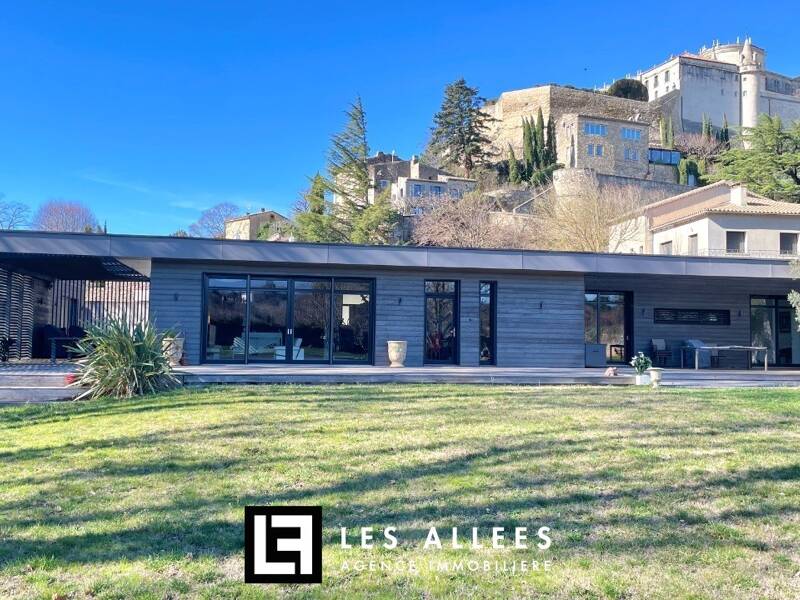 Maison à vendre, 226m², GRIGNAN