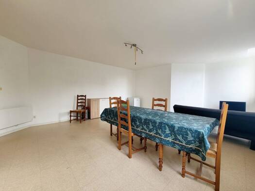 Duplex à vendre 218 000 € 3 pièces 2 chambres 73,5 m² Étage 1/1 Jassans-Riottier 01480