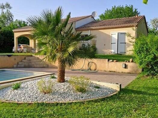 Maison de plain-pied à vendre 420 000 € 7 pièces 5 chambres 139 m² 15 308 m² de terrain St Agne 24520