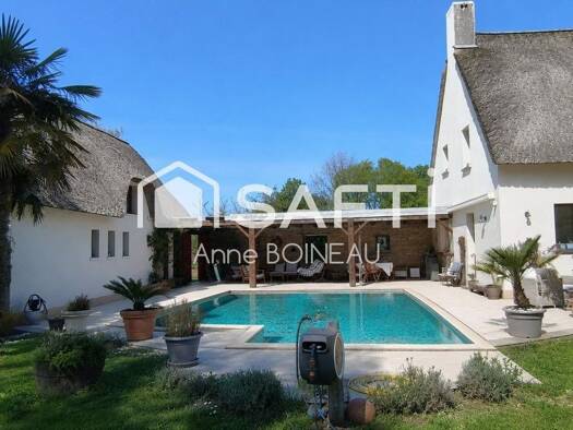 Maison à vendre 831 000 € 10 pièces 7 chambres 263 m² 9 746 m² de terrain Saint-Lyphard 44410