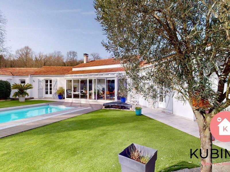 Maison à vendre, 210m², SAINT VINCENT SUR JARD