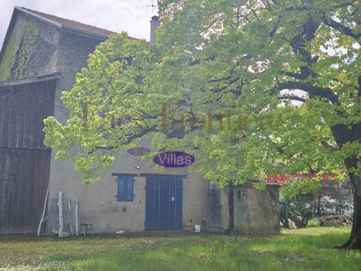 Maison à vendre 540 000 € 3 pièces 2 chambres 102 m² 1 065 m² de terrain Douvaine 74140