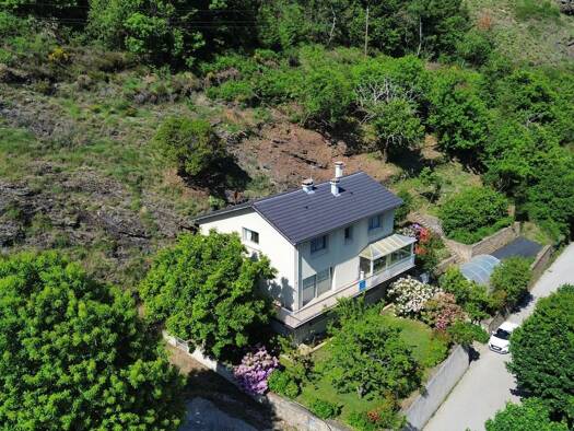 Maison à vendre 406 000 € 9 pièces 5 chambres 220 m² 960 m² de terrain Villefort 48800