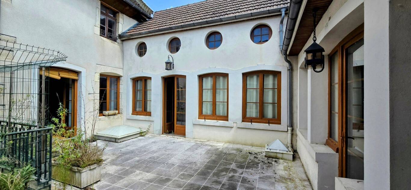 Maison à vendre, 188m², MIREBEAU SUR BEZE