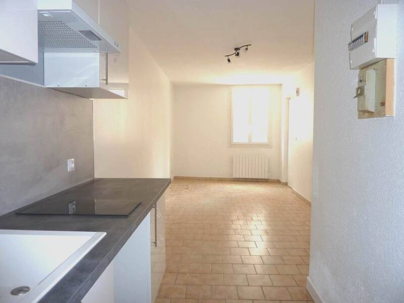 Maison à louer, 22m², SAINT GENIS LAVAL