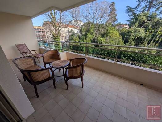 Appartement à vendre 300 000 € 2 pièces 1 chambre 37,65 m² 2ème étage Californie Cannes 06400