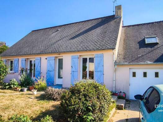 Maison à vendre 293 400 € 6 pièces 3 chambres 84 m² 478 m² de terrain Nord Trégunc 29910
