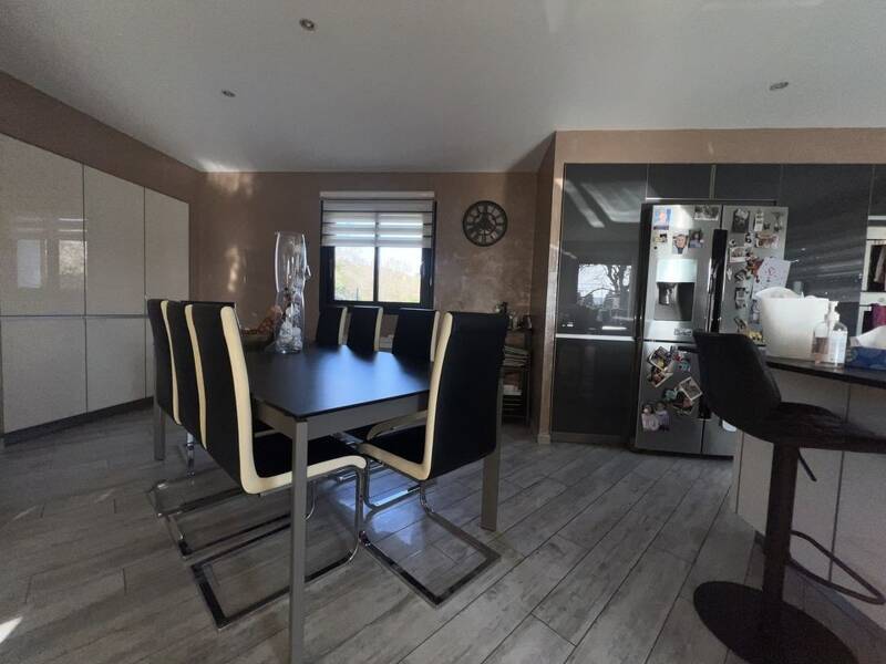 Maison à vendre, 200m², SAINT VICTORET