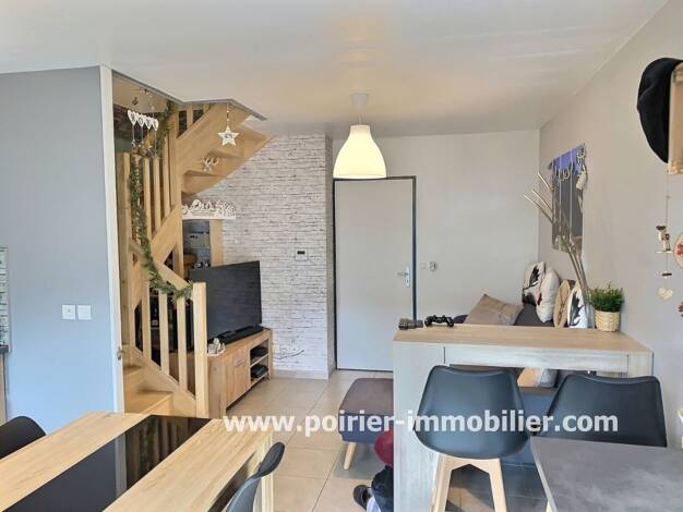 Duplex à louer 844 € 2 pièces 1 chambre 51 m² RDC Bons en Chablais 74890