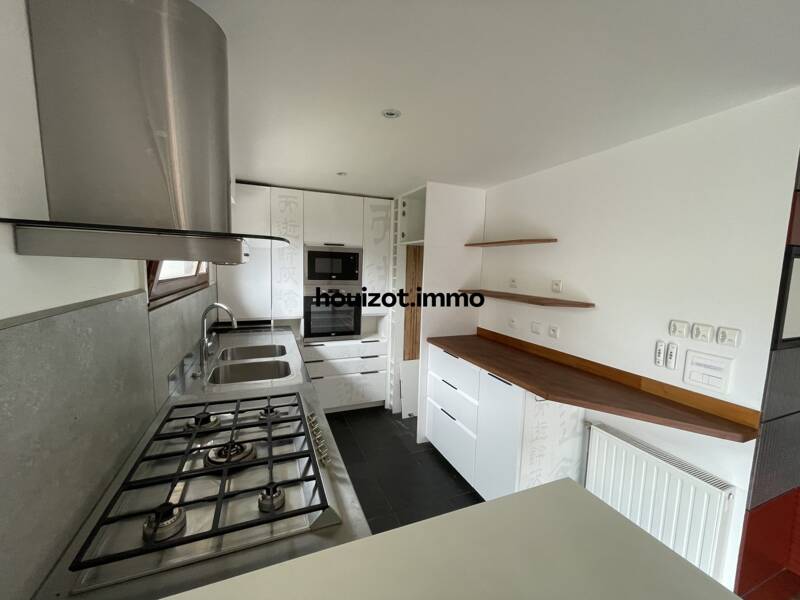 Maison à louer, 80m², LA CHAPELLE DES FOUGERETZ